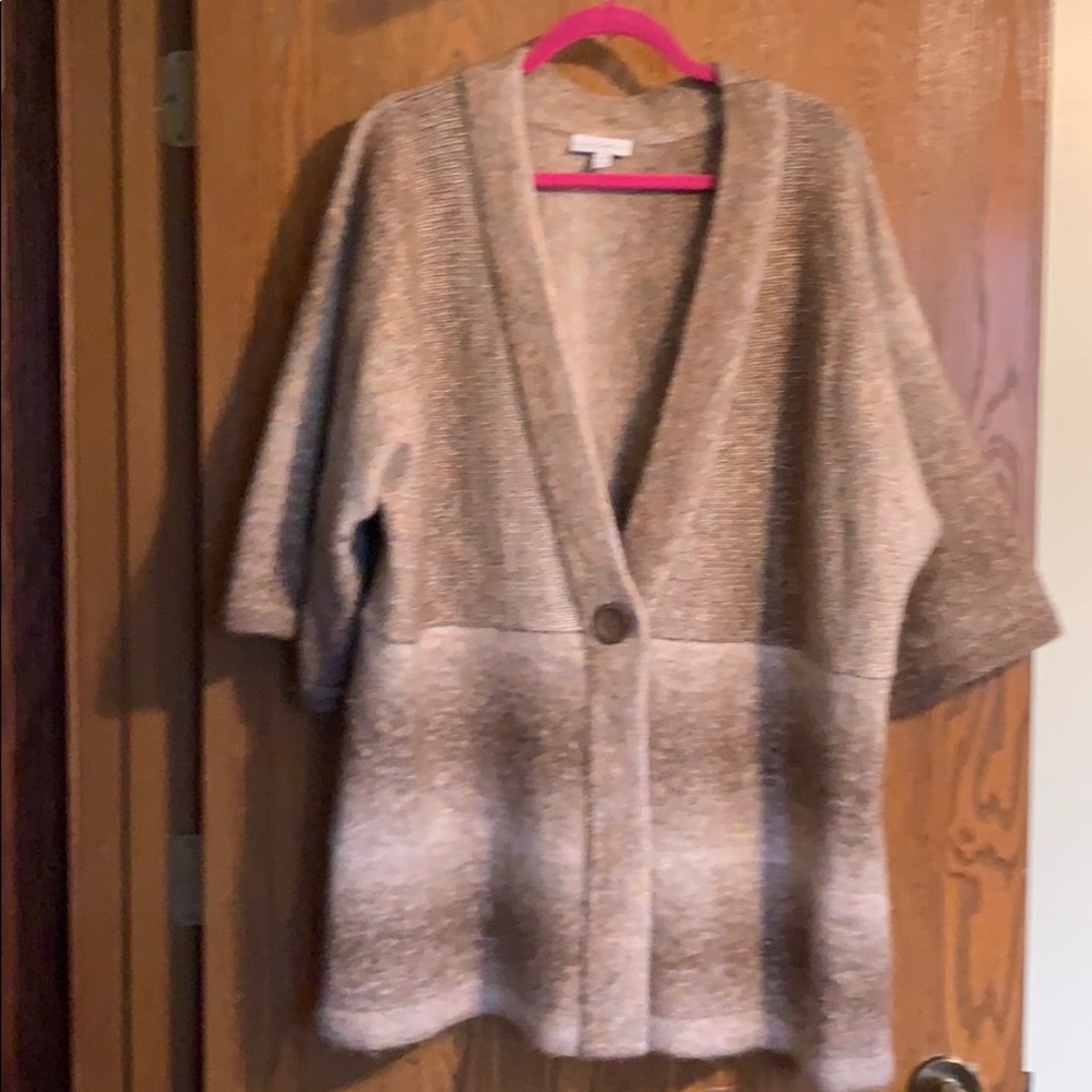 Size 3X multi tan color sweater shrug/cover up